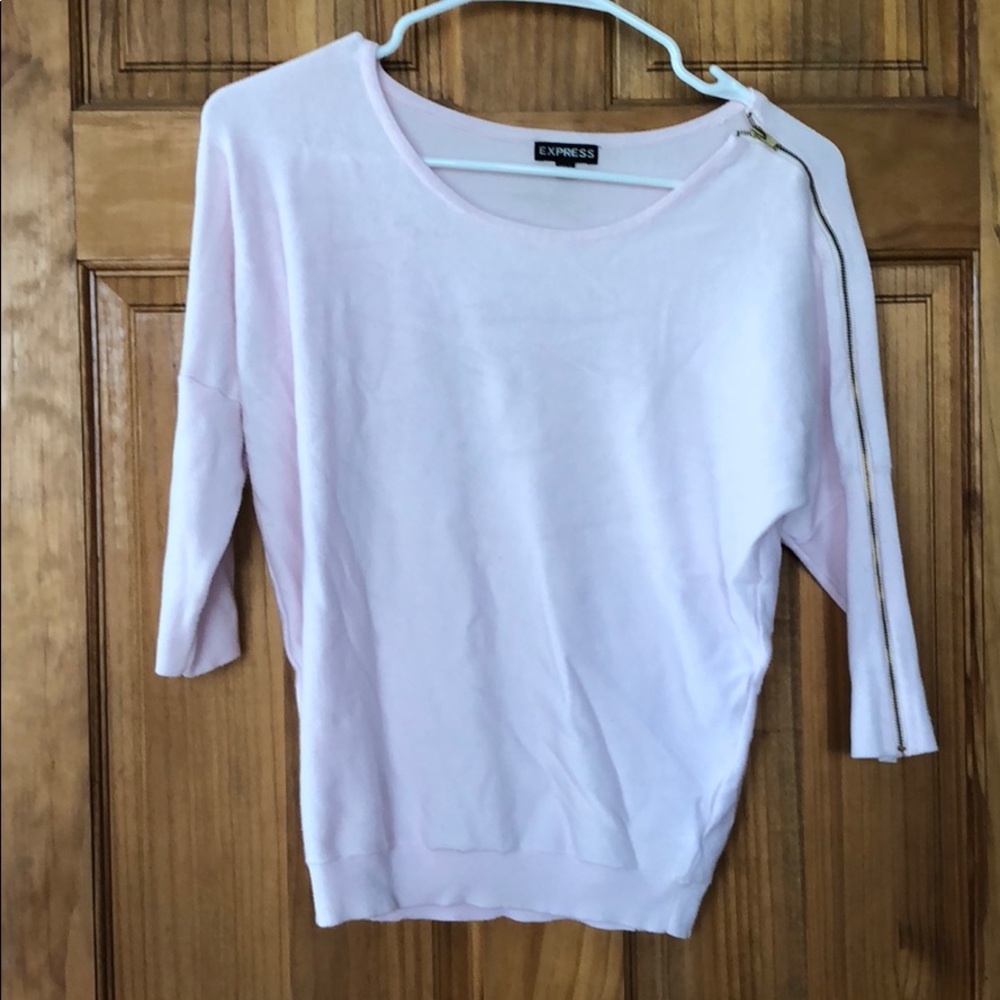 Express quarter sleeve shirt